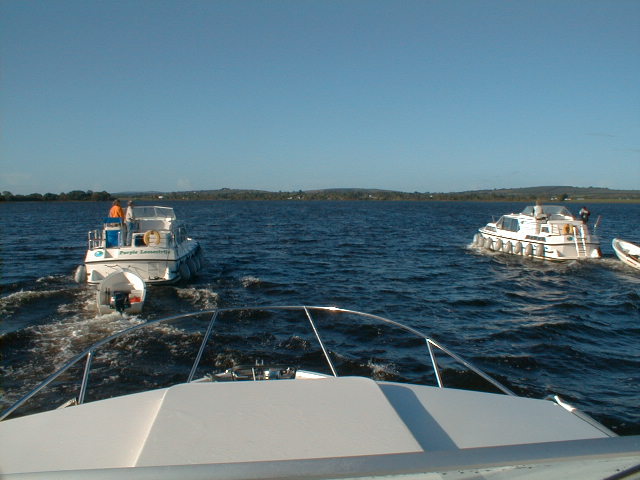 Unsere Schiffe in Formation